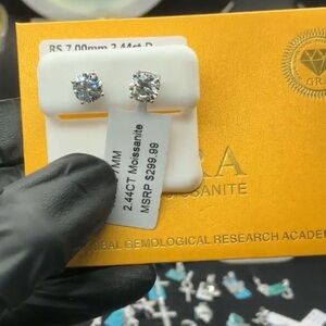 🆕 Moissanite 2.44ct Large Round Stud Earrings